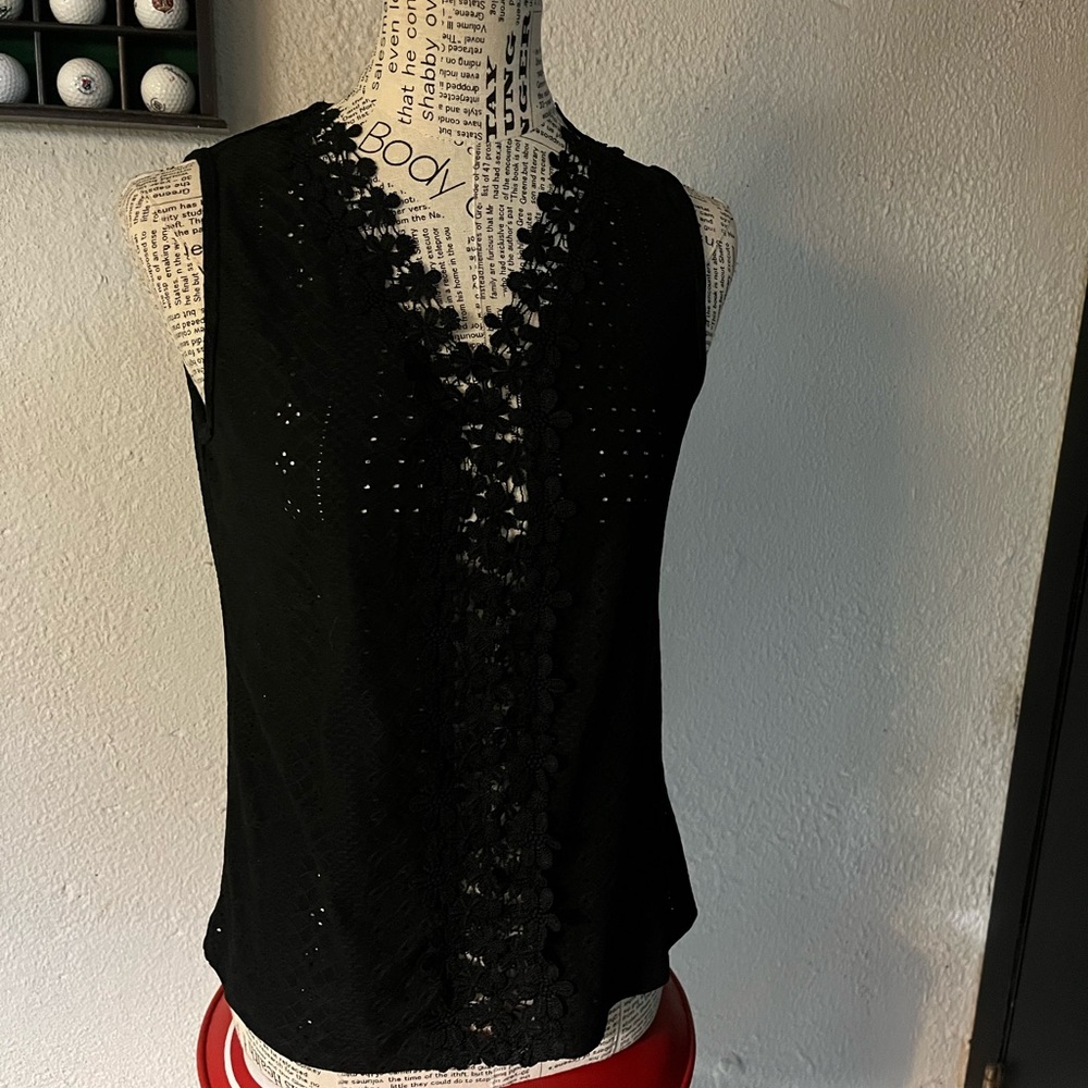 Patterned Blouse - Picture 2 of 6